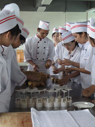 巧手迎中秋，匠心傳文化——廣州工程技術(shù)職業(yè)學(xué)院餐飲管理學(xué)院學(xué)子自制月餅迎佳節(jié)